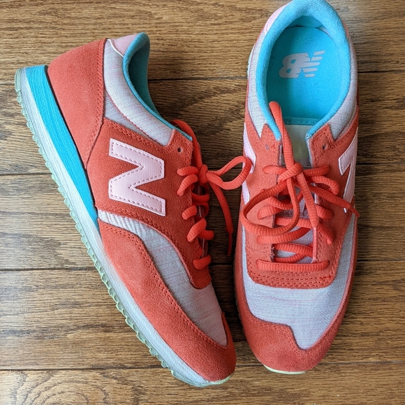 New Balance Shoes - New Balance CW620 Capsule Retro Sneakers 7.5